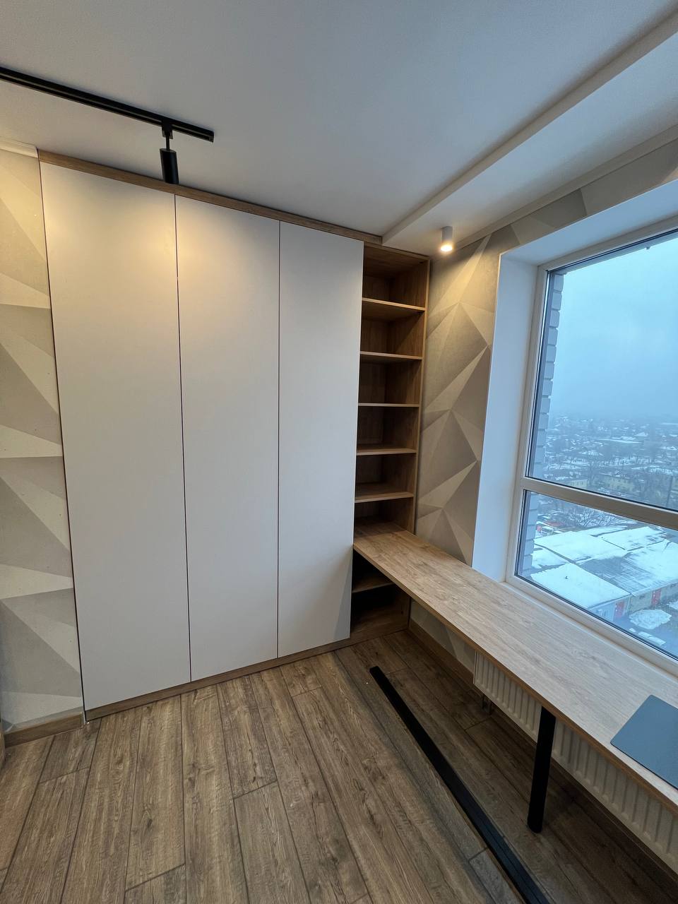 Шкаф-кабинет Белый + Дерево рабочее место